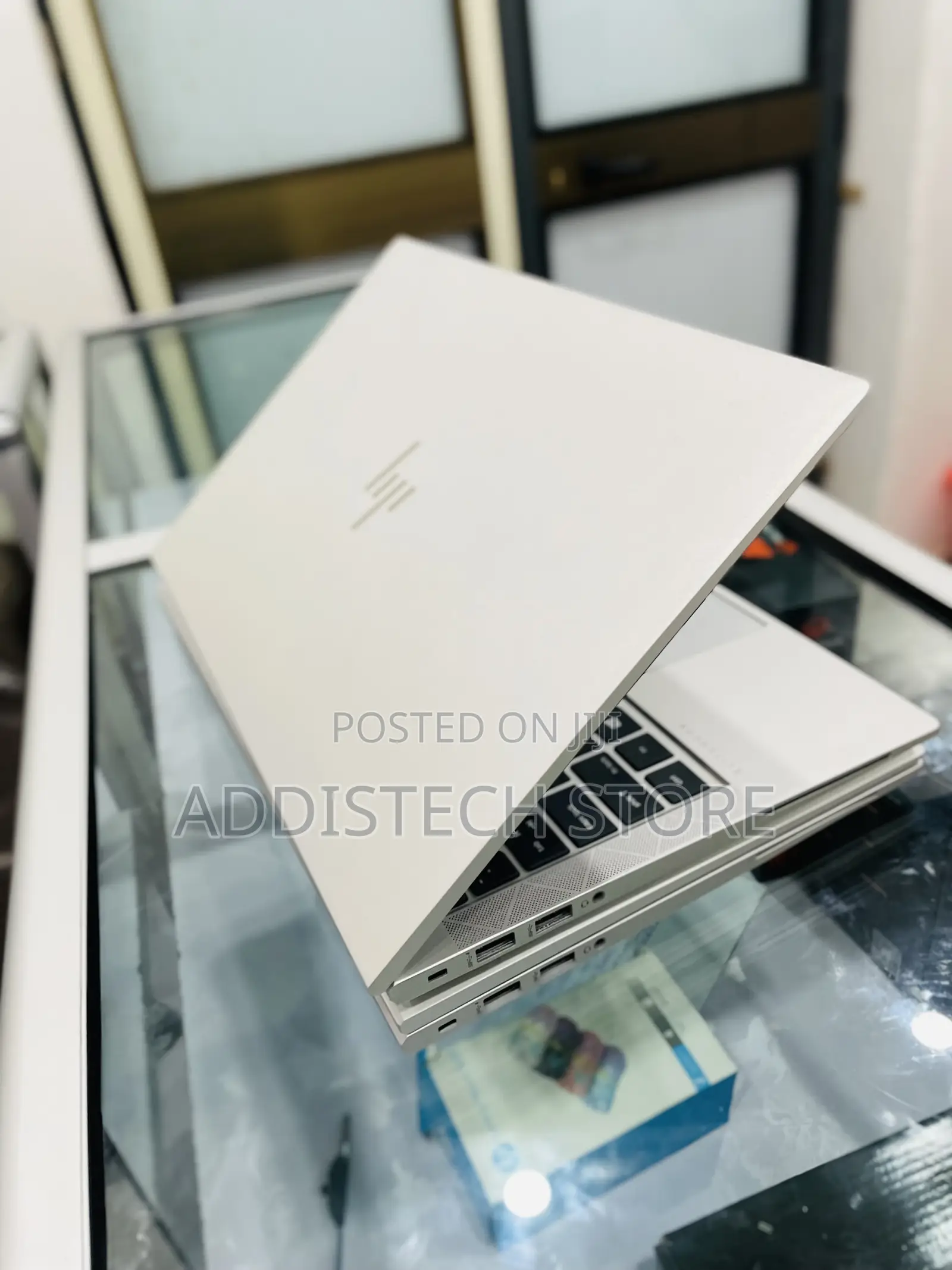 New Laptop HP EliteBook 840 G7 8GB Intel Core i5 SSD 512GB