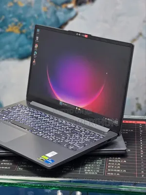 New Laptop Lenovo LOQ 15AHP10 12GB Intel Core i5 SSD 512GB