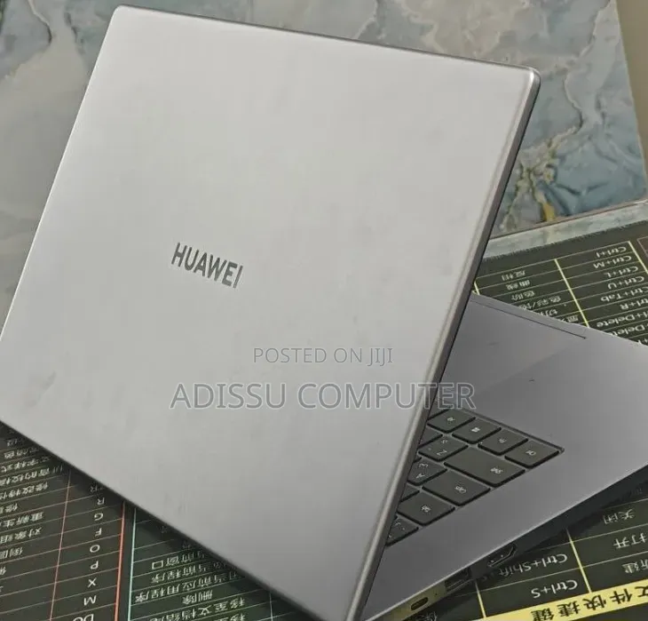 New Laptop Huawei 8GB Intel Core i3 SSD 256GB