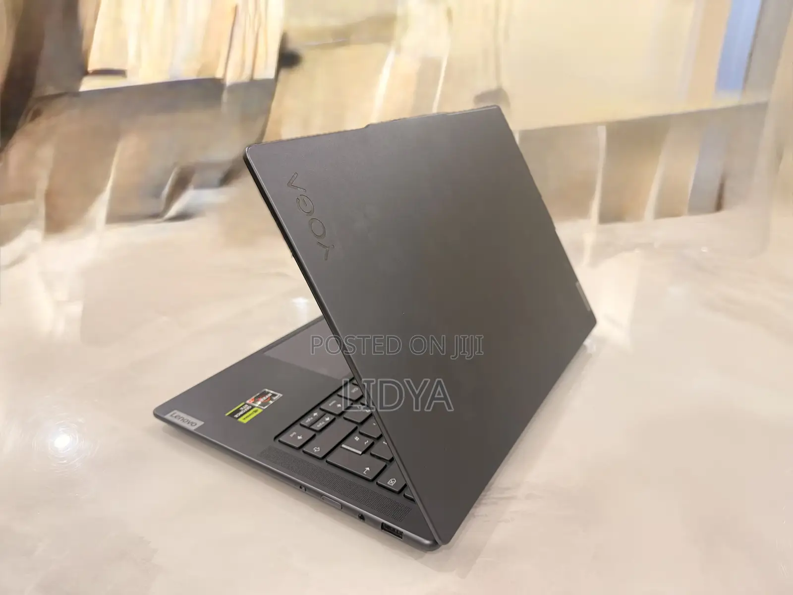 New Laptop Lenovo Yoga 700 32GB AMD Ryzen 7 SSD 1T