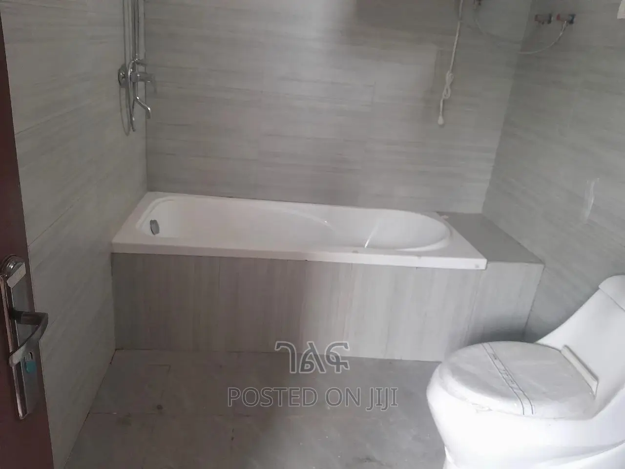 3bdrm Apartment in የግል, Bole for Sale