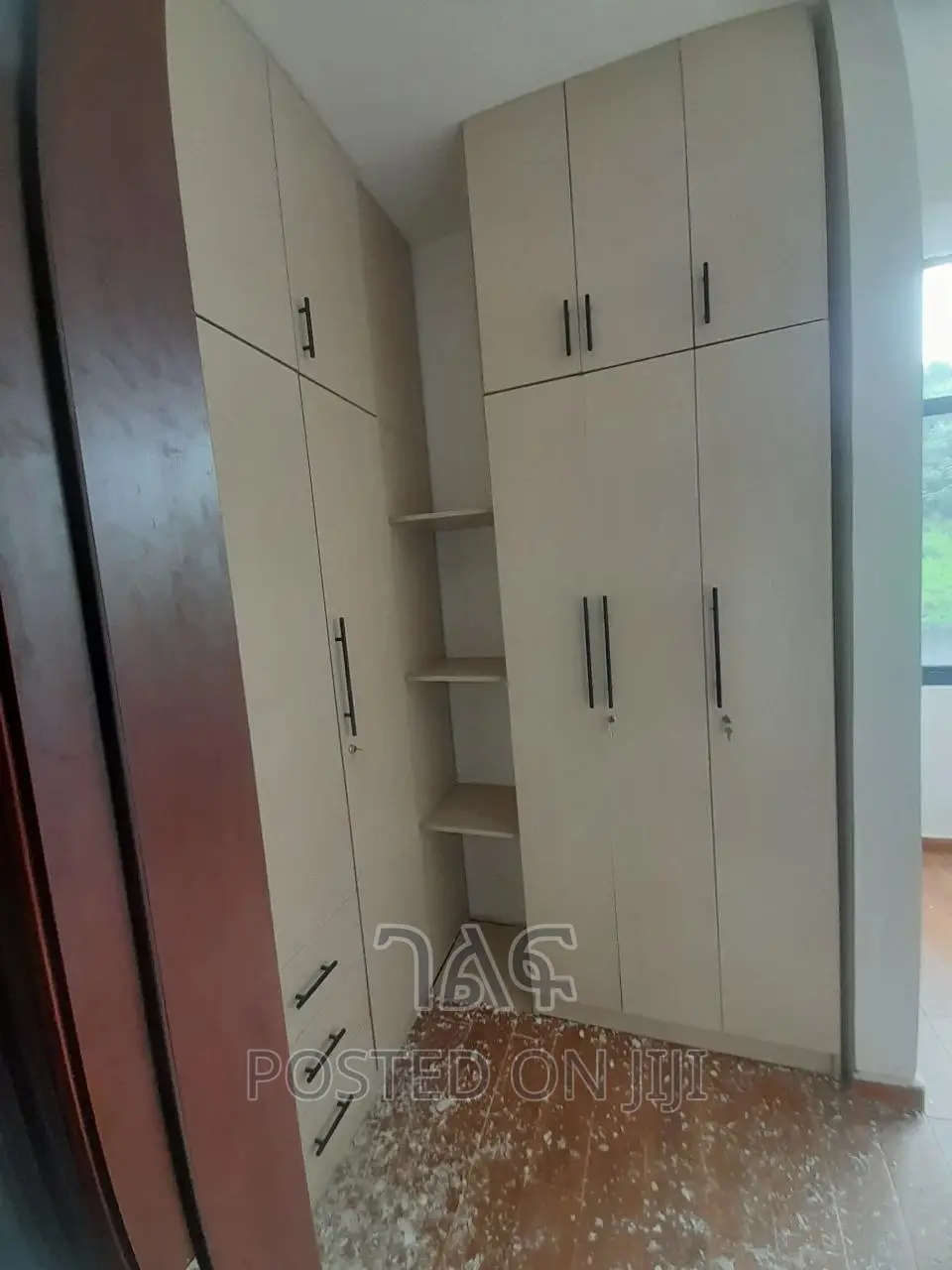 3bdrm Apartment in የግል, Bole for Sale