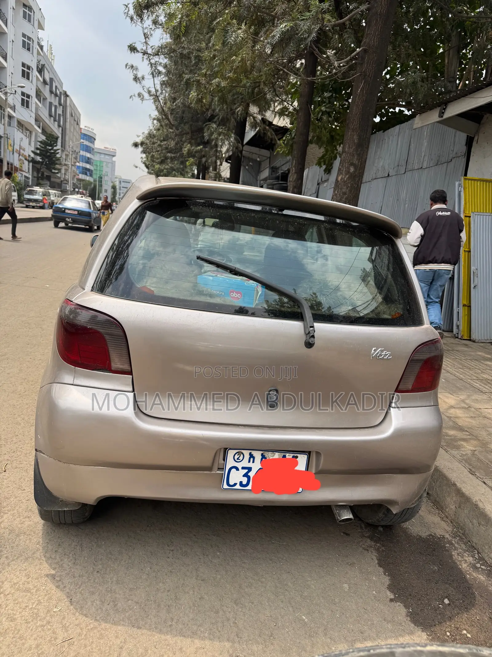 Toyota Vitz 2000 Beige