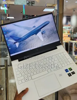 New Laptop HP Victus 16 16GB Intel Core i7 SSD 1T