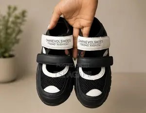Women Crocs Shoes