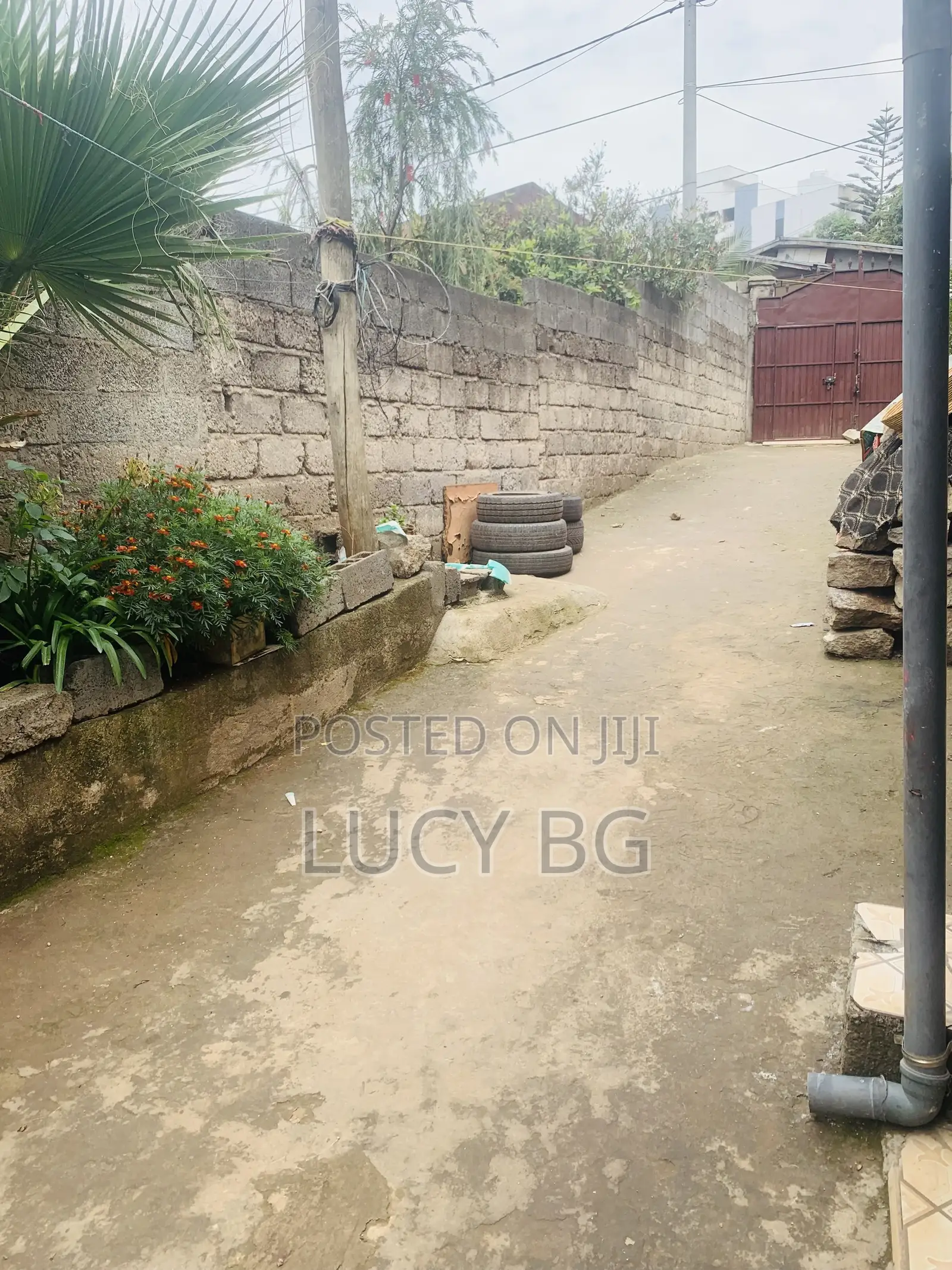 2bdrm House in Gullele for sale