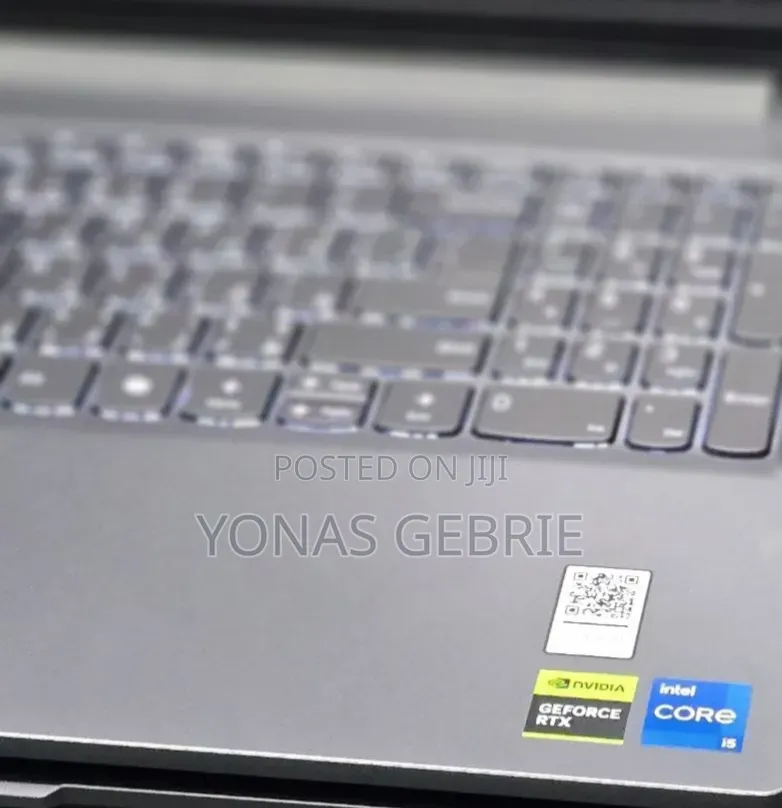 New Laptop Lenovo LOQ 15IRH8 12GB Intel Core i5 SSD 512GB