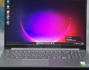 New Laptop Lenovo LOQ 15IRH8 12GB Intel Core i5 SSD 512GB