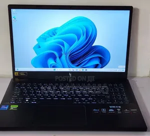 New Laptop Acer Nitro V 15 16GB Intel Core i7 SSD 512GB