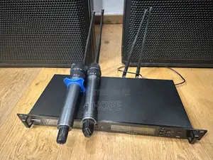  Shure Qd-400 Dual Wireless Microphone System