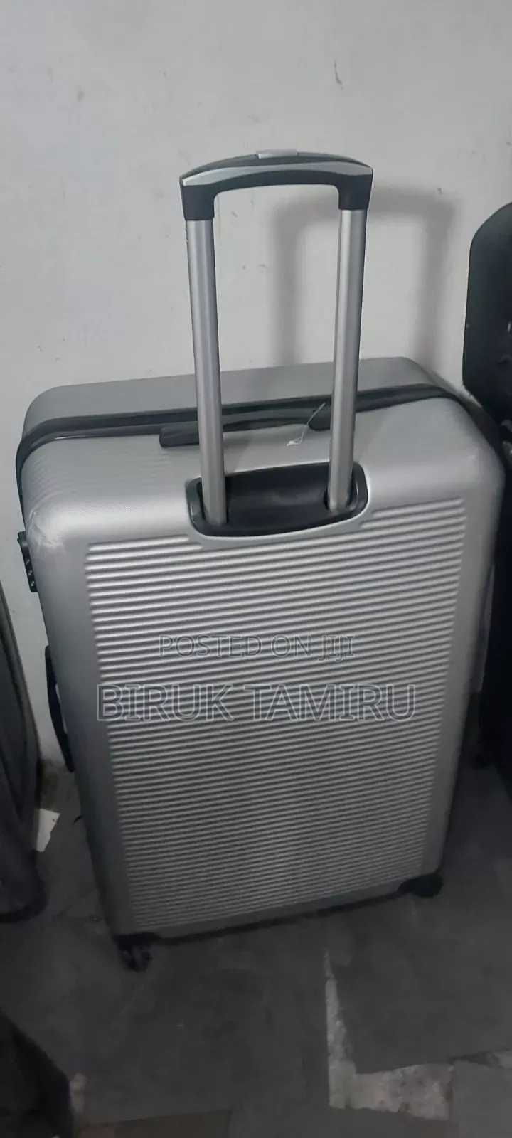 42 Kg New but Have Skrech on It Free Delivery