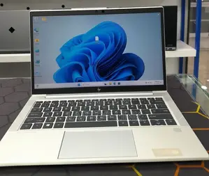 New Laptop HP EliteBook 830 G8 16GB Intel Core i7 SSD 512GB