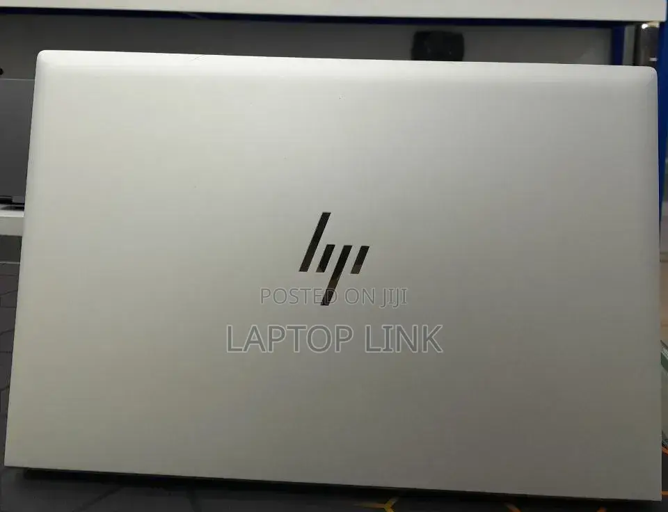 New Laptop HP EliteBook 830 G8 16GB Intel Core i7 SSD 512GB