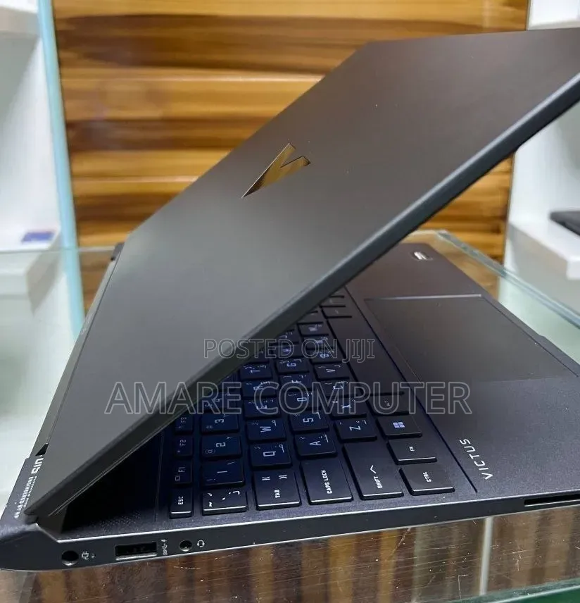 New Laptop HP Victus 15 16GB Intel Core i5 SSD 512GB
