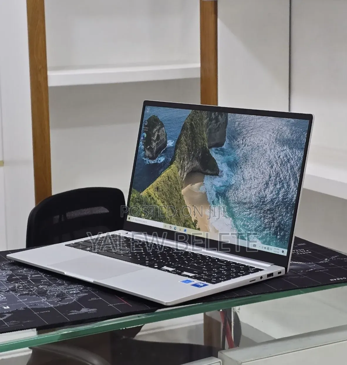 New Laptop Samsung Galaxy Book4 16GB Intel Core 7 SSD 512GB