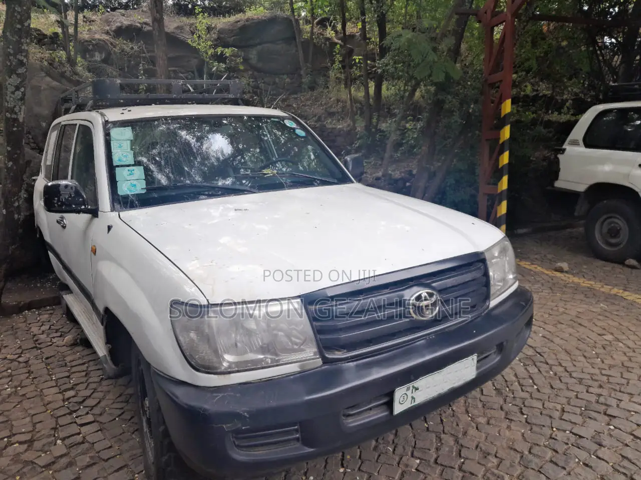 Toyota Land Cruiser HDJ 100 2001 White