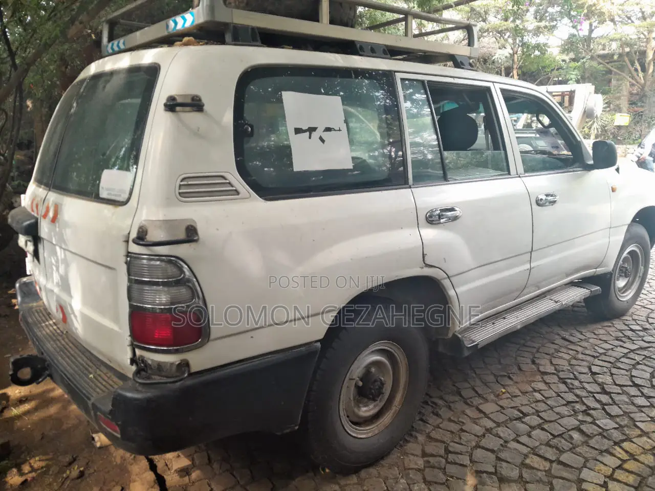 Toyota Land Cruiser HDJ 100 2001 White