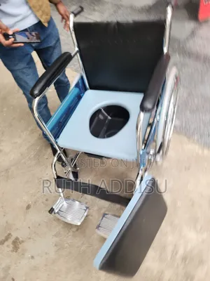 Gymax 2-in-1 Aluminum Commode/Shower Wheelchair W/ Ethiopia Poty Chair