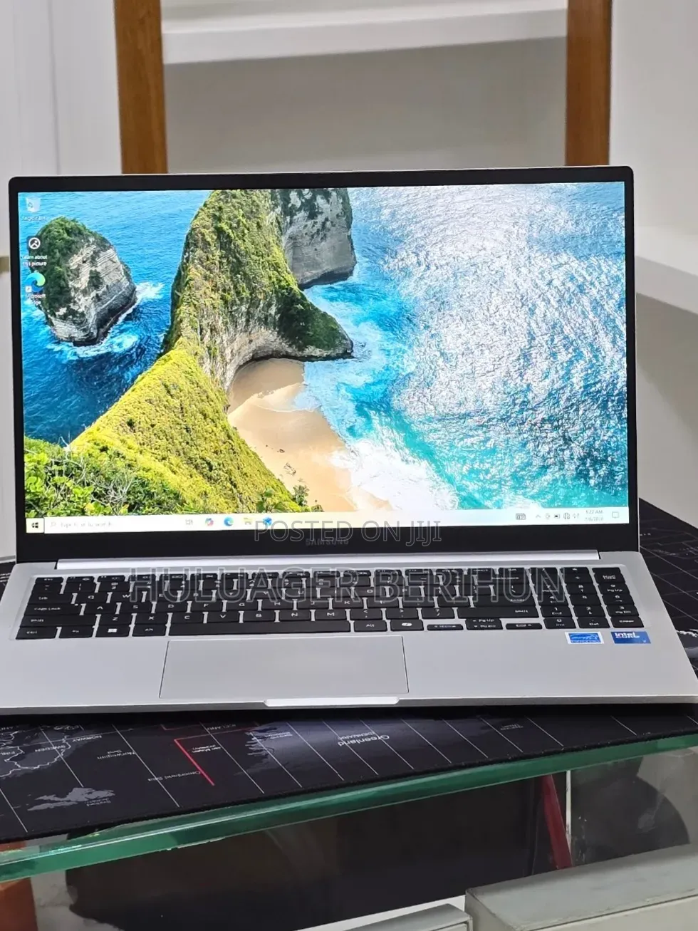 New Laptop Samsung Galaxy Book4 16GB Intel Core i7 SSD 512GB