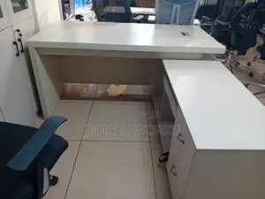 L Shape High Quality Office Table