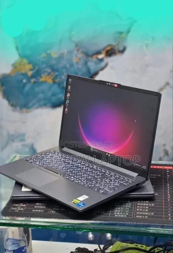 New Laptop Lenovo LOQ 15AHP10 12GB Intel Core i5 SSD 512GB