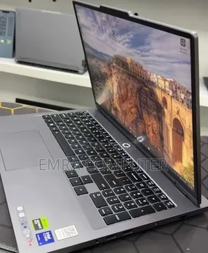 New Laptop Lenovo Legion 5 32GB Intel Core Ultra 9 SSD 1T