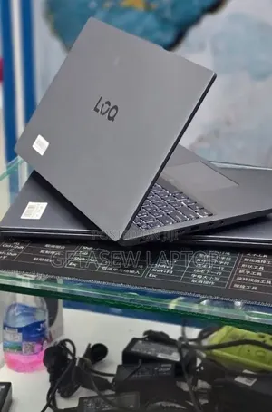 New Laptop Lenovo LOQ 15AHP10 12GB Intel Core i5 SSD 512GB