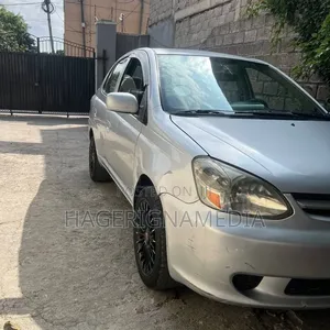 Toyota Platz 2005 Silver