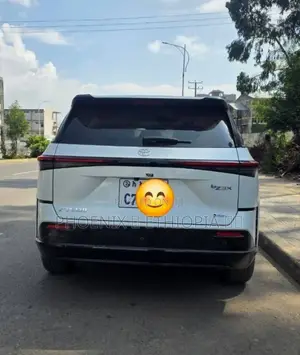 Toyota bZ3 2025 White