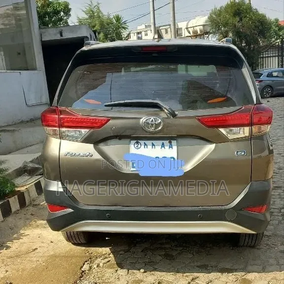 Toyota Rush 2020 Gray
