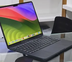 New Laptop Apple MacBook Air 2022 M2 16GB Apple M2 SSD 512GB