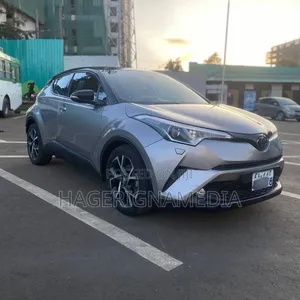 Toyota C-HR 2017 Gray