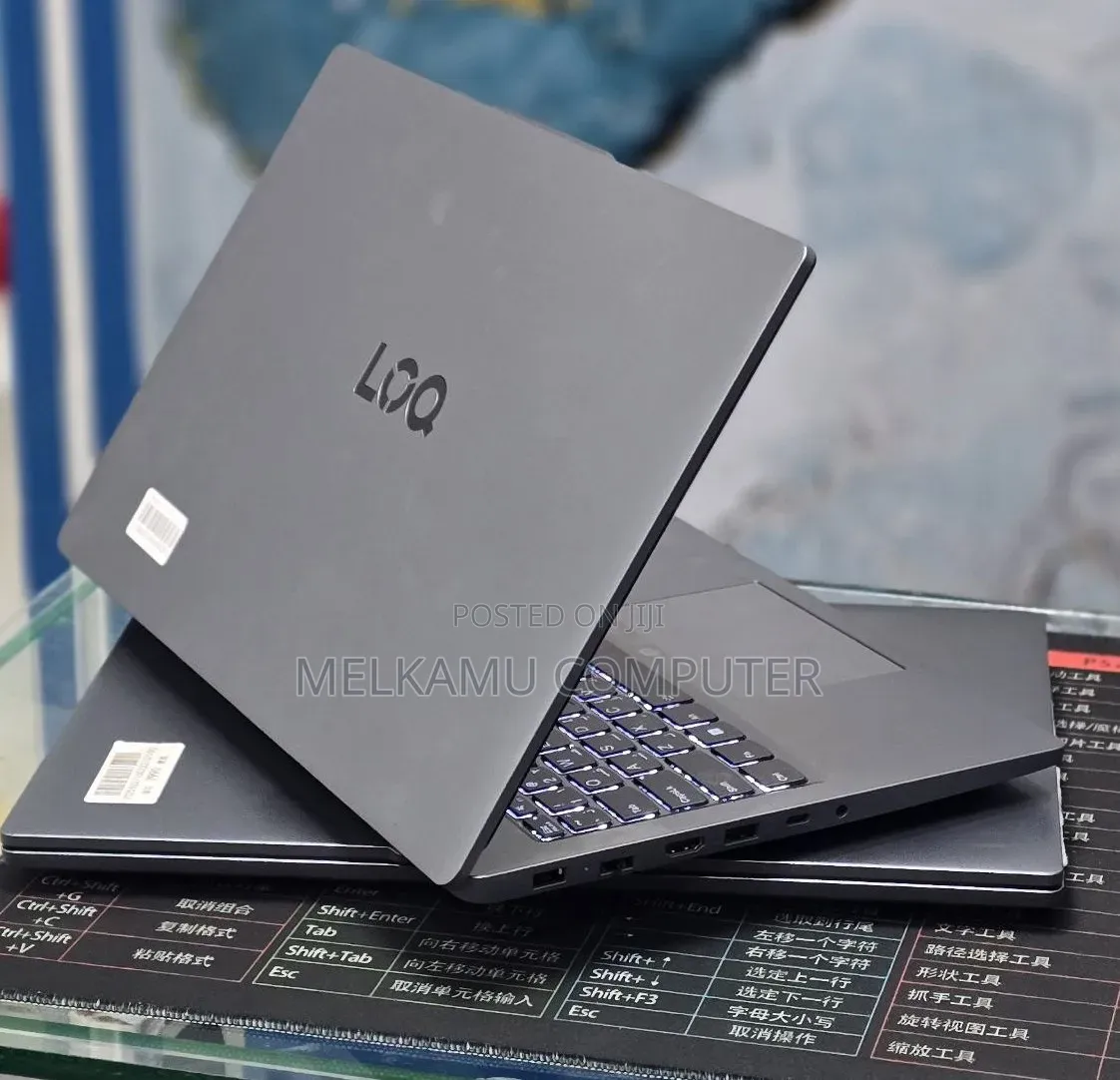 New Laptop Lenovo LOQ 15AHP10 12GB Intel Core i5 SSD 512GB