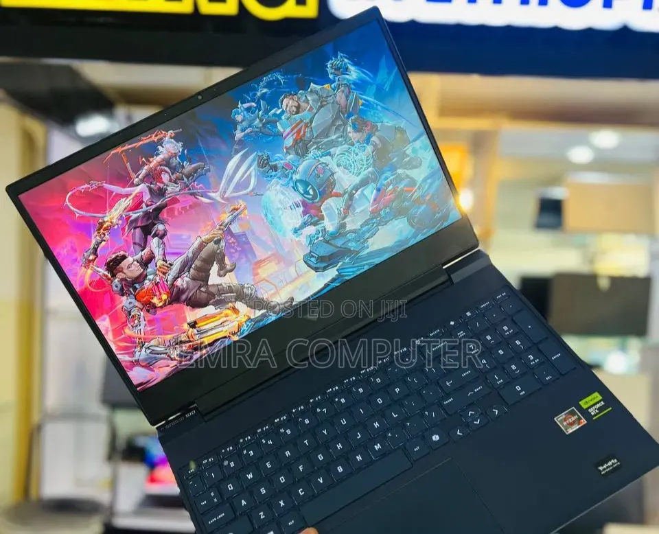New Laptop HP 16GB AMD Ryzen 7 SSD 512GB