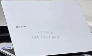 New Laptop Samsung Galaxy Book4 16GB Intel Core Ultra 7 SSD 512GB