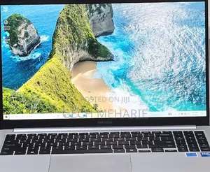 New Laptop Samsung Galaxy Book4 16GB Intel Core Ultra 7 SSD 512GB