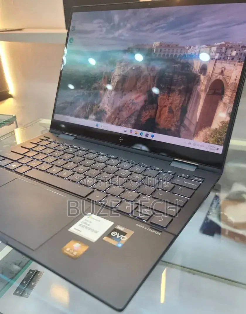 New Laptop HP Envy x360 16GB Intel Core i5 SSD 512GB
