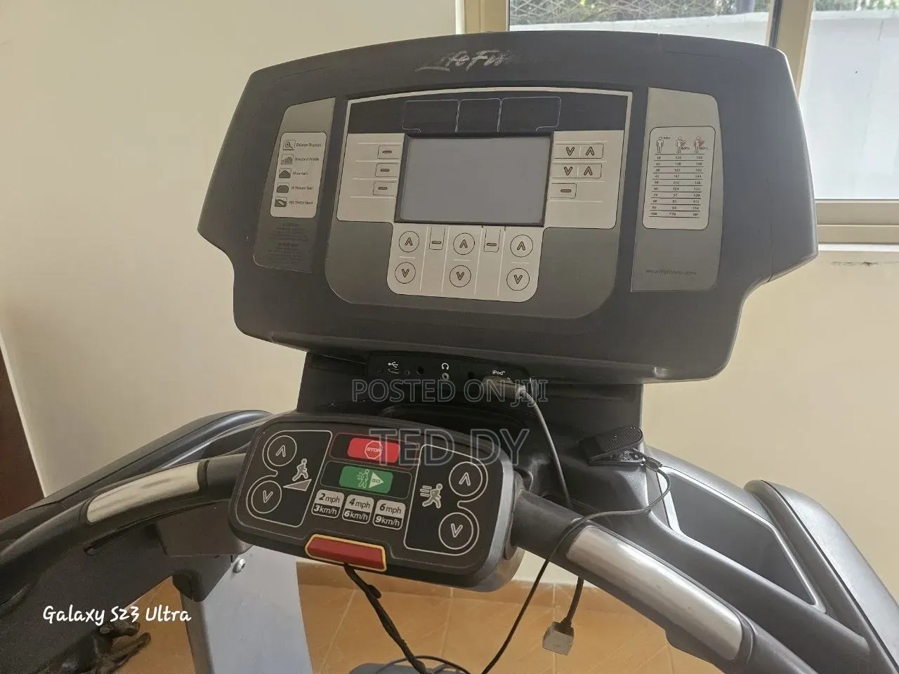 Life Fitness Treadmill