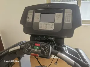 Life Fitness Treadmill