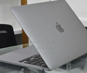 New Laptop Apple MacBook Pro 2020 M1 8GB Apple M1 Pro SSD 512GB