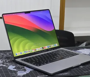 New Laptop Apple MacBook Pro 2023 M3 8GB Apple M3 Pro SSD 512GB