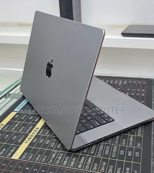 New Laptop Apple MacBook Pro 2021 M1 Max 32GB Apple M1 Max SSD 1T