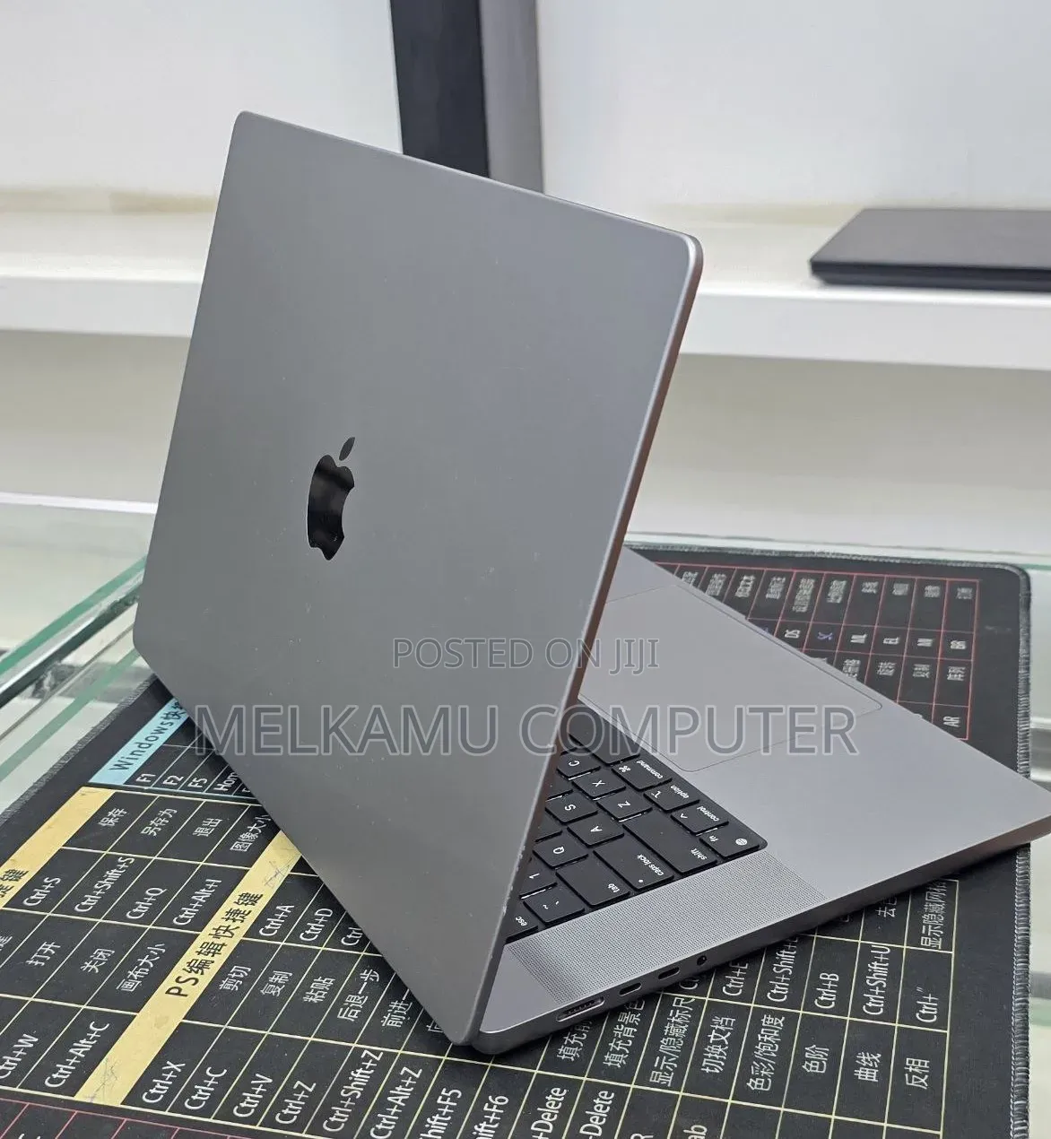 New Laptop Apple MacBook Pro 2021 M1 Max 32GB Apple M1 Max SSD 1T