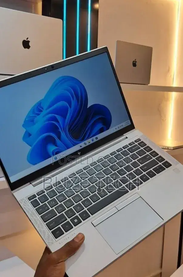 New Laptop HP EliteBook 840 G8 16GB Intel Core i5 SSD 512GB