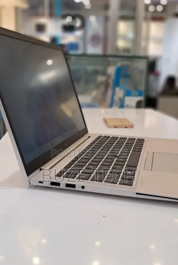 New Laptop HP EliteBook 840 G8 16GB Intel Core i5 SSD 512GB
