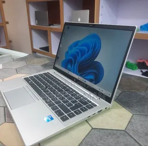 New Laptop HP EliteBook 840 G8 16GB Intel Core i5 SSD 512GB