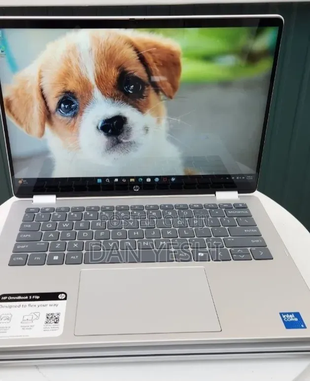 New Laptop HP OmniBook 5 Flip 14-fp0023dx 8GB Intel Core 5 SSD 512GB