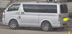 Toyota HiAce 2004 Silver