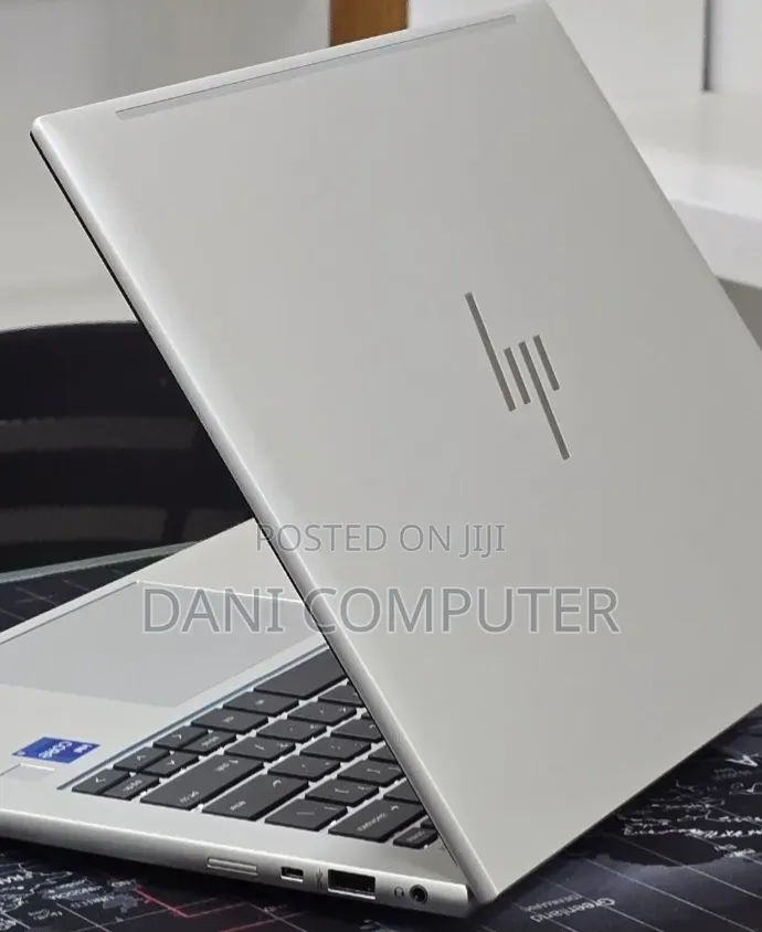 New Laptop HP EliteBook 840 G9 16GB Intel Core i7 SSD 512GB