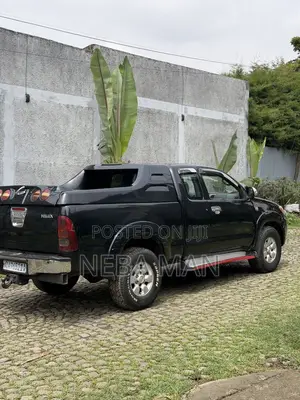 Toyota Hilux 2008 Black